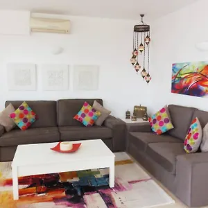 https://nerja-spain-flats-nsf53-aguamarina.hotelsinnerja.org