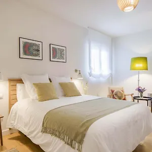 https://larios.hotelsinnerja.org